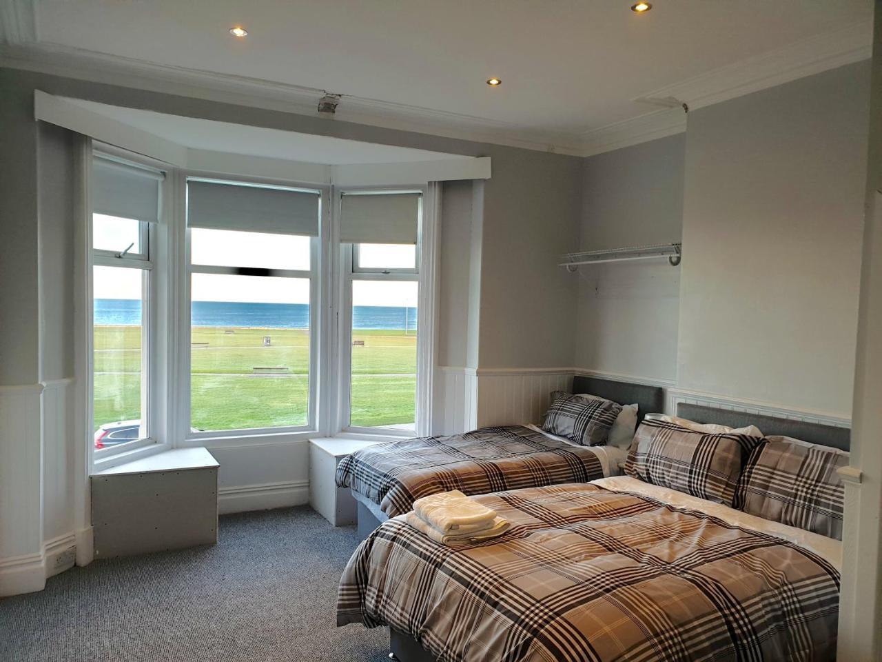 Cara Guesthouse Whitley Bay Exterior photo